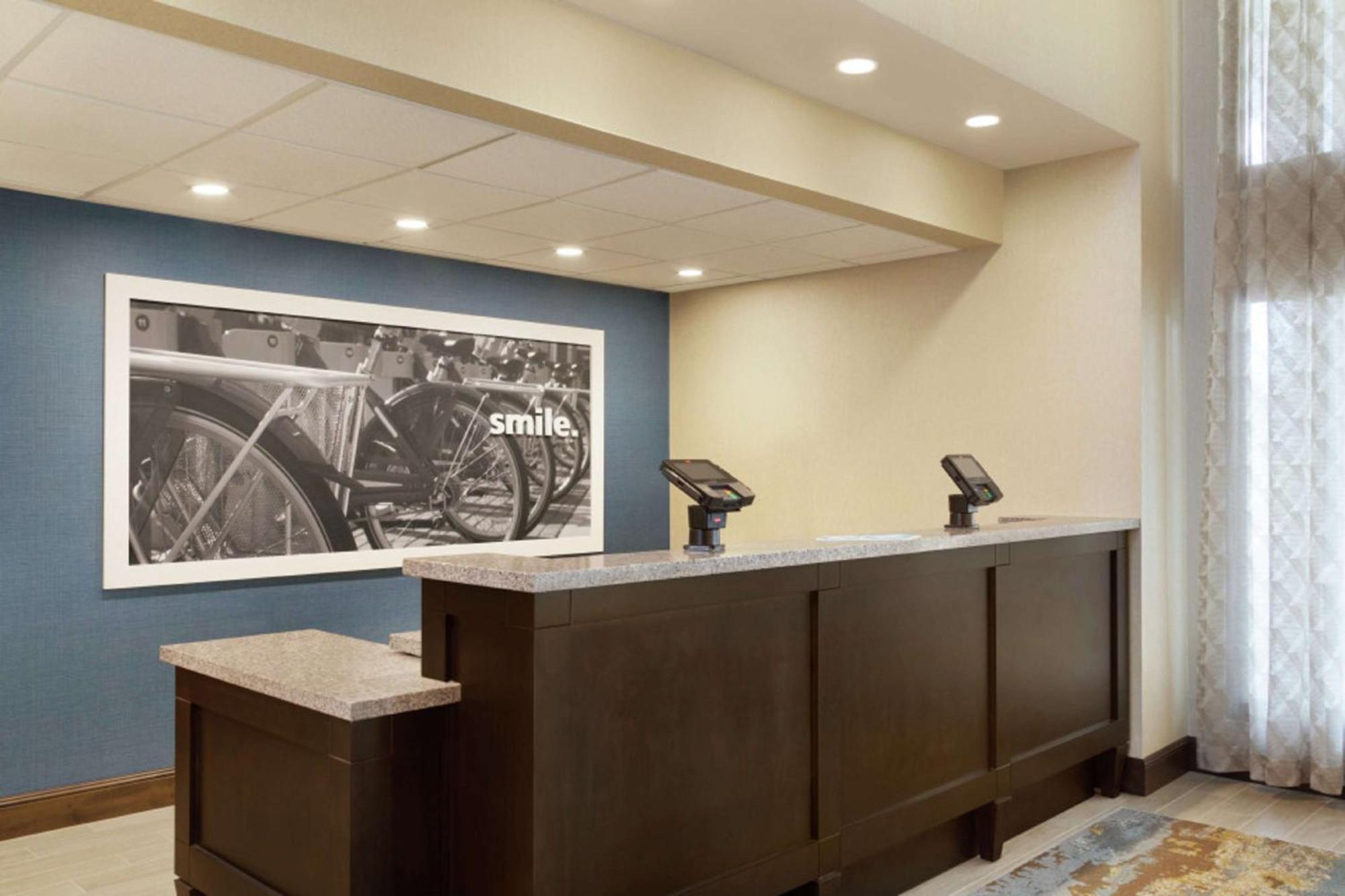 Hampton Inn And Suites Спрингдейл Екстериор снимка